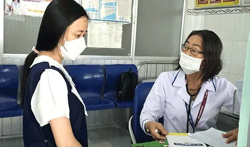 Sàng lọc HIV, viêm gan B, giang mai để bảo vệ sức khỏe mẹ và bé