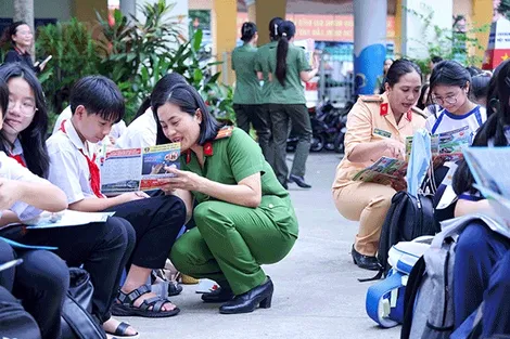 Tăng cường tuyên truyền pháp luật về giao thông, phòng cháy, chữa cháy trong học đường