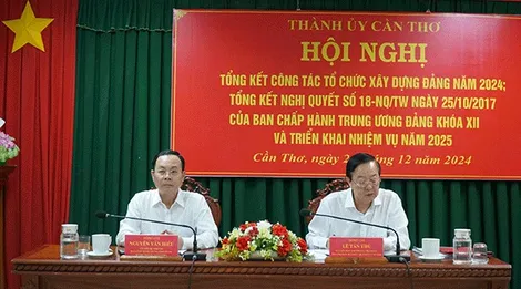 Khẩn trương hoàn thành và triển khai thực hiện phương án sắp xếp, tinh gọn tổ chức bộ máy, biên chế