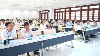 Tọa đàm phát triển Trường Ðại học Cần Thơ giai đoạn 2025-2030