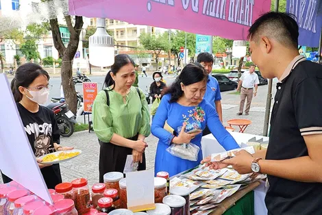 Tiếp tục đẩy mạnh Cuộc vận động “Người Việt Nam ưu tiên dùng hàng Việt Nam”