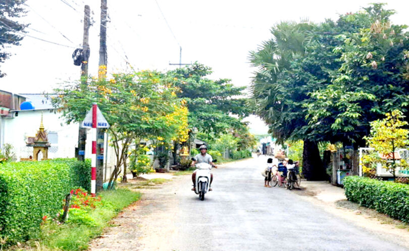 ធានា​សន្តិ​សុខ​សណ្តាប់​ធ្នាប់​ក្នុង​ការ​កសាង​ជន​បទ​ថ្មី