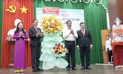 Các bệnh viện tổ chức kỷ niệm 70 năm Ngày Thầy thuốc Việt Nam