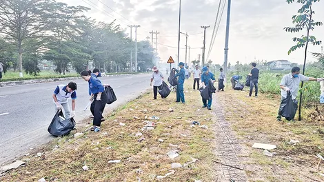 Tuổi trẻ phường Tân Phú xung kích vì cuộc sống cộng đồng