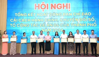 Cần Thơ tiếp tục phấn đấu thuộc nhóm tỉnh, thành chuyển đổi số tốt