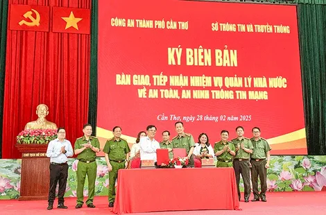 Công an TP Cần Thơ tiếp nhận 5 nhiệm vụ từ các sở, ngành