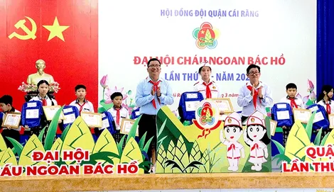 Tuyên dương thiếu nhi đạt danh hiệu “Cháu ngoan Bác Hồ”