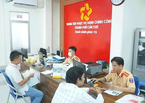 Công an TP Cần Thơ hướng dẫn liên quan lĩnh vực đăng ký xe, sát hạch, cấp, cấp đổi giấy phép lái xe