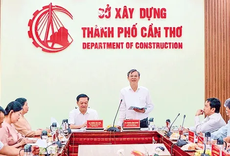 Lãnh đạo UBND TP Cần Thơ làm việc với Sở Xây dựng TP Cần Thơ sau hợp nhất