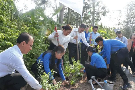 Sôi nổi Tháng Thanh niên