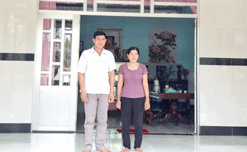 ប្រ​ជា​ជន​ព្រួត​ដៃ​កសាង​ជន​បទ​ថ្មី