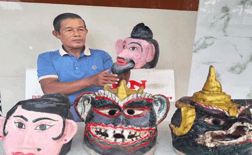 ជក់​ចិត្ត​នឹង​សិល្បៈ​ប្រ​ពៃ​ណី