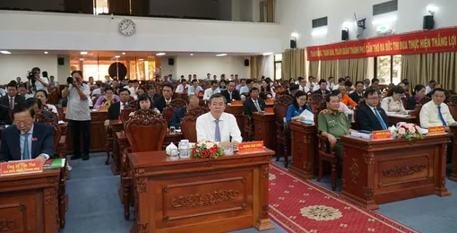 HĐND TP Cần Thơ tán thành chủ trương hợp nhất TP Cần Thơ, tỉnh Sóc Trăng và tỉnh Hậu Giang thành TP Cần Thơ và chủ trương thành lập 32 xã, phường