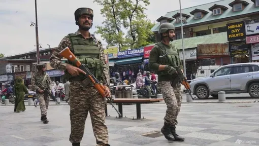 Ấn Độ và Pakistan bên bờ vực xung đột