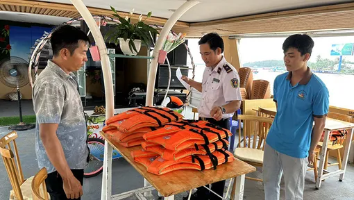 Tăng cường các giải pháp bảo đảm an toàn giao thông trong kỳ nghỉ Lễ 30-4 và 1-5