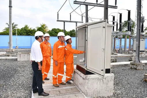 Đảm bảo cấp điện an toàn, ổn định trong dịp lễ 30-4 và 1-5