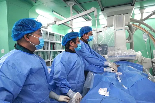 Can thiệp, cứu sống bệnh nhân tổn thương tim bẩm sinh với chi phí 0 đồng
