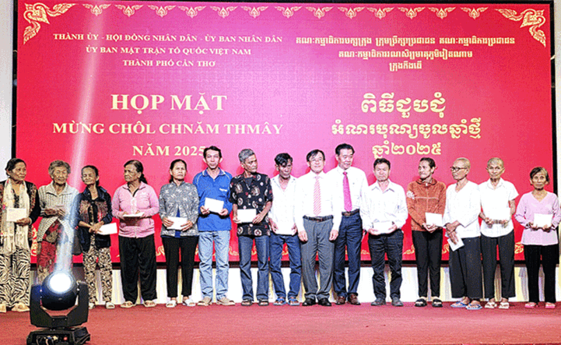 ជីវ​ភាព​ជន​រួម​ជាតិ​ខ្មែរ​នៅ​ក្រុង​កឹង​ធើ មាន​ភាព​រីក​ចម្រើន​ឥត​ឈប់​ឈរ