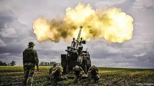 Chi tiêu quân sự toàn cầu tăng kỷ lục