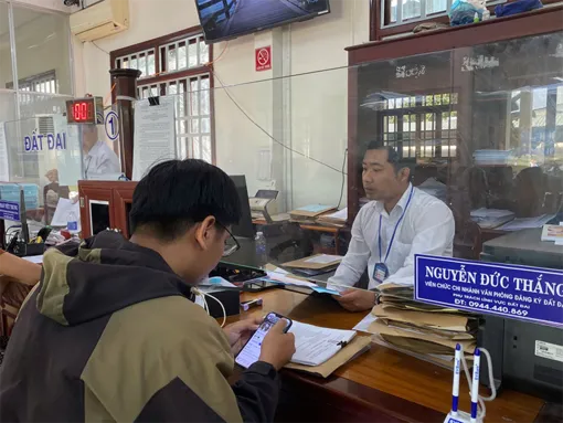 Phấn đấu đạt tối thiểu 90% đối với mức độ hài lòng của người dân, doanh nghiệp về giải quyết thủ tục hành chính