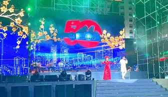 Nghệ sĩ Đoàn Cải lương Tây Đô góp dấu ấn trong chương trình nghệ thuật mừng ngày đất nước thống nhất tại TP Hồ Chí Minh