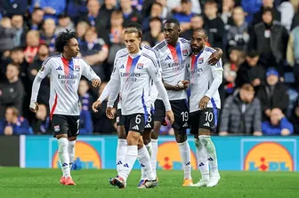 Thành công ở châu Âu che giấu "sự sụp đổ" tài chính của Ligue 1