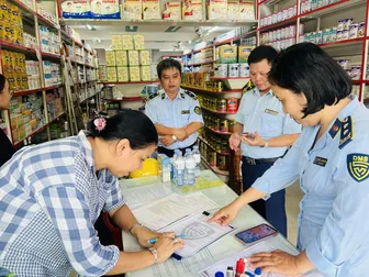 Thủ tướng yêu cầu xử lý nghiêm tổ chức, cá nhân liên quan đến thuốc chữa bệnh giả, sữa giả
