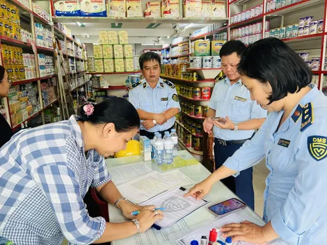 Thủ tướng yêu cầu xử lý nghiêm tổ chức, cá nhân liên quan đến thuốc chữa bệnh giả, sữa giả