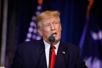Tổng thống Trump cân nhắc giảm thuế với hàng hóa Trung Quốc