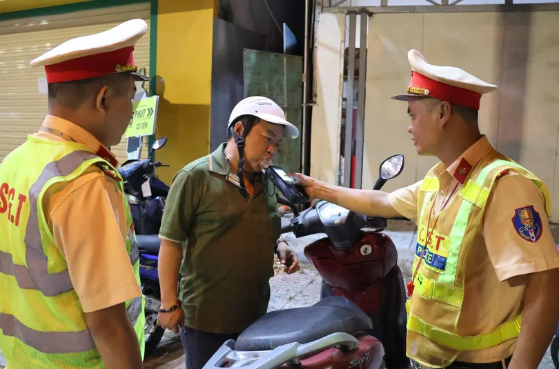 Xử lý nghiêm người tham gia giao thông vi phạm nồng độ cồn Xử lý nghiêm người tham gia giao thông vi phạm nồng độ cồn