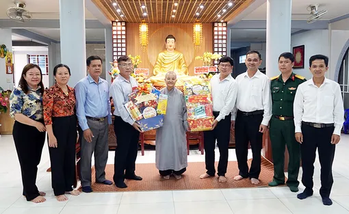Thăm và chúc mừng Đại lễ Phật đản năm 2025