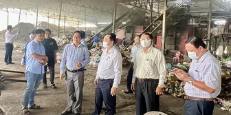 Thu gom, xử lý chất thải rắn sinh hoạt: Còn nhiều bất cập