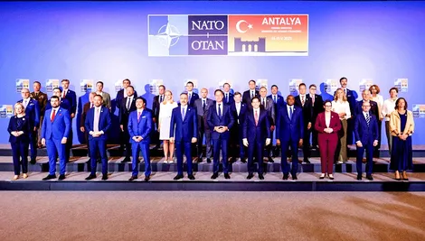 NATO hướng đến mục tiêu chi 5% GDP cho quốc phòng