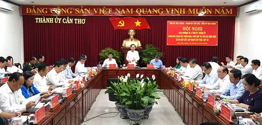 Lựa chọn cán bộ có phẩm chất, năng lực, uy tín, ngang tầm nhiệm vụ làm cán bộ chủ chốt thành phố