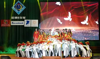 Khi người trẻ hát giai điệu tự hào