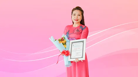Nhà thơ Huệ Thi<br>"Cảm ơn đất nước hòa bình"