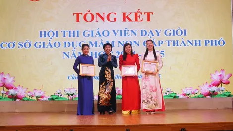 Trao giải Hội thi giáo viên dạy giỏi cơ sở giáo dục mầm non cấp thành phố
