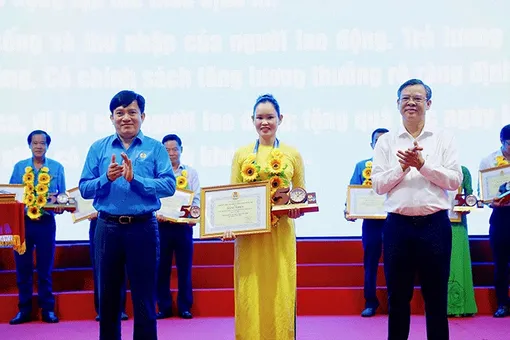 Cần Thơ tôn vinh 19 doanh nghiệp, 31 đoàn viên tiêu biểu