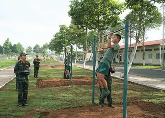 Trung đoàn 932 hoàn thành công tác huấn luyện chiến sĩ mới năm 2025