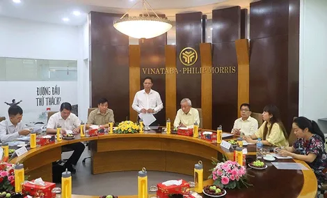 Lãnh đạo TP Cần Thơ làm việc với Công ty TNHH Vinataba - Philip Morris