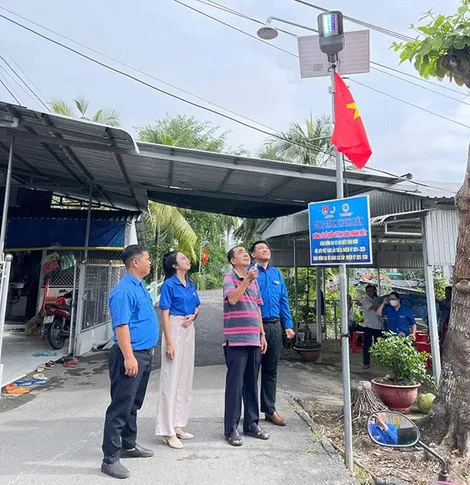 Tuổi trẻ xung kích, góp phần xây dựng văn hóa giao thông