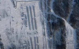 Nga tăng cường hiện diện quân sự dọc biên giới NATO