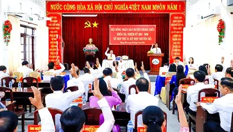 HÐND huyện Phong Ðiền họp quyết định một số vấn đề về ngân sách