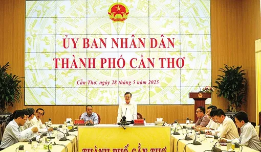 Ðề xuất thực hiện các chỉ tiêu chủ yếu và các khâu đột phá về kinh tế - xã hội của TP Cần Thơ nhiệm kỳ 2025-2030