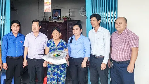 Nữ cán bộ Đoàn tiêu biểu