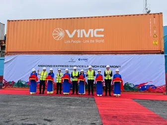 Ra mắt tuyến vận tải đường biển - sông nội địa Mekong Express