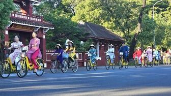 Ao dai week – a cultural highlight of Hue’s summer festival