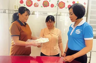 Ðồng hành hội viên vượt khó