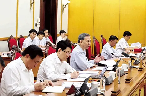 Bố trí, sắp xếp cán bộ đúng nguyên tắc, không để phát sinh vấn đề phức tạp nội bộ