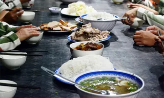 Vở bi hài kịch của những kẻ ngụy biện đấu tranh cho “dân chủ”, “nhân quyền”